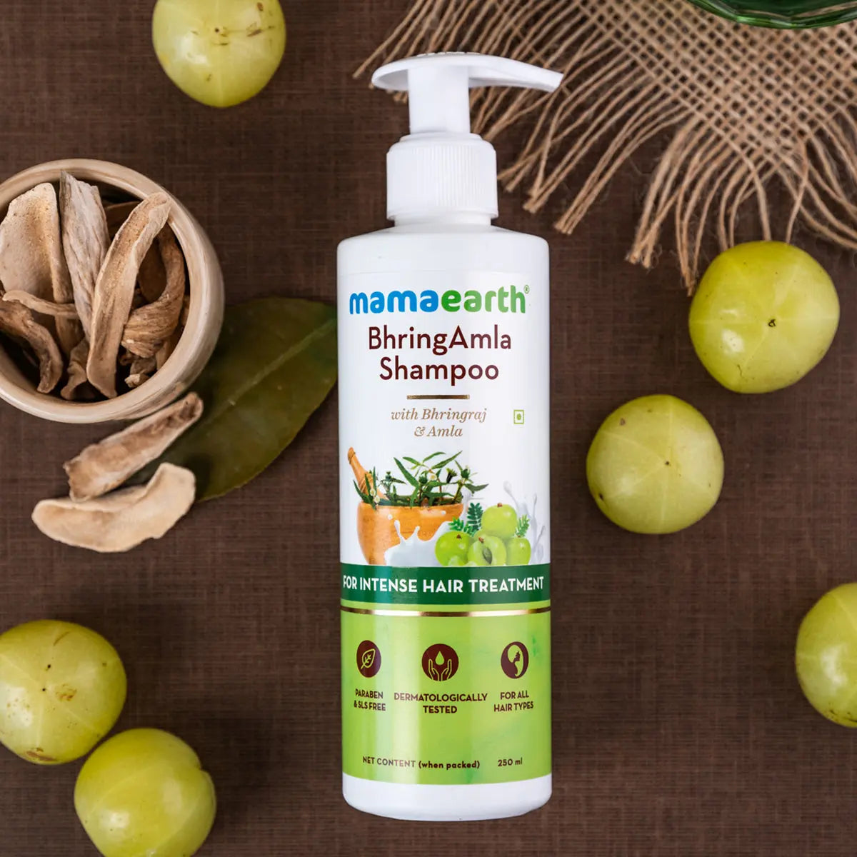 Mamaearth BhringAmla Shampoo with Bhringraj & Amla for Intense Hair Treatment 250 ml